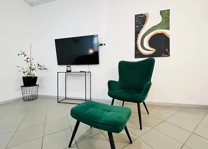 Apartment Central 10D 55Qm Wi-Fi Free Parking Calm Back House