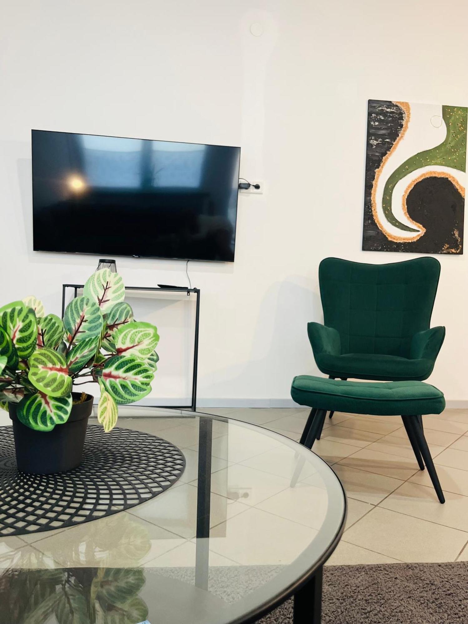 10d 55qm Wi-fi Free Parking Calm Back House