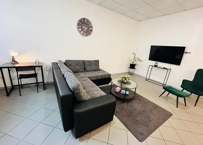 Apartment Central 10D 55Qm Wi-Fi Free Parking Calm Back House