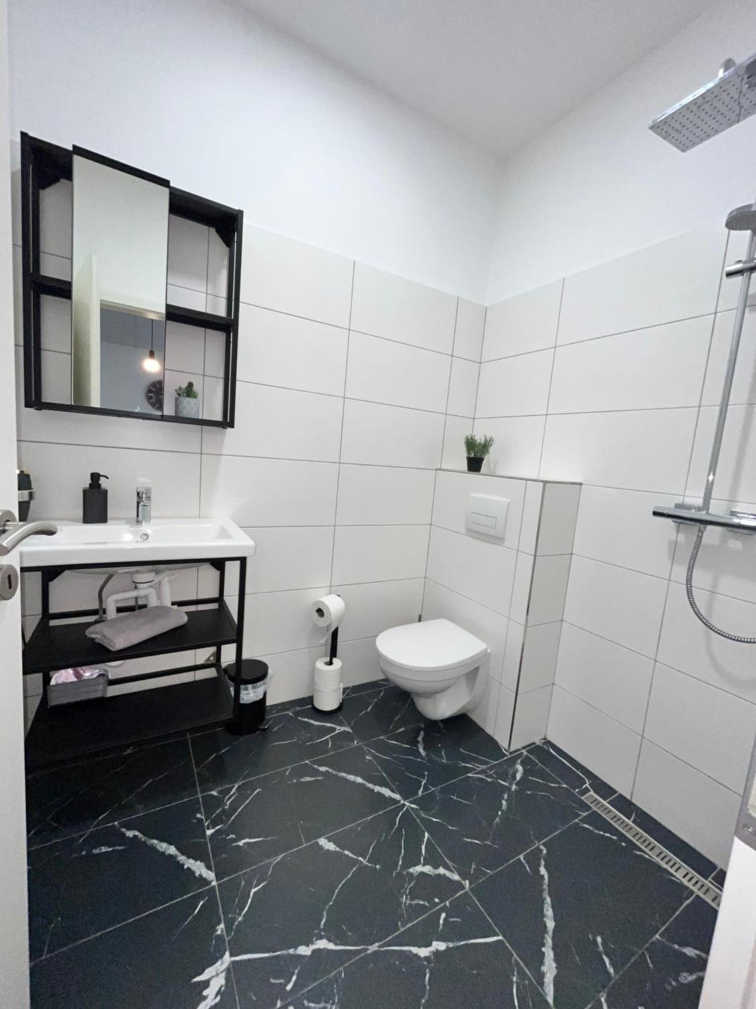 10d 55qm Wi-fi Free Parking Calm Back House Apartment Dortmund